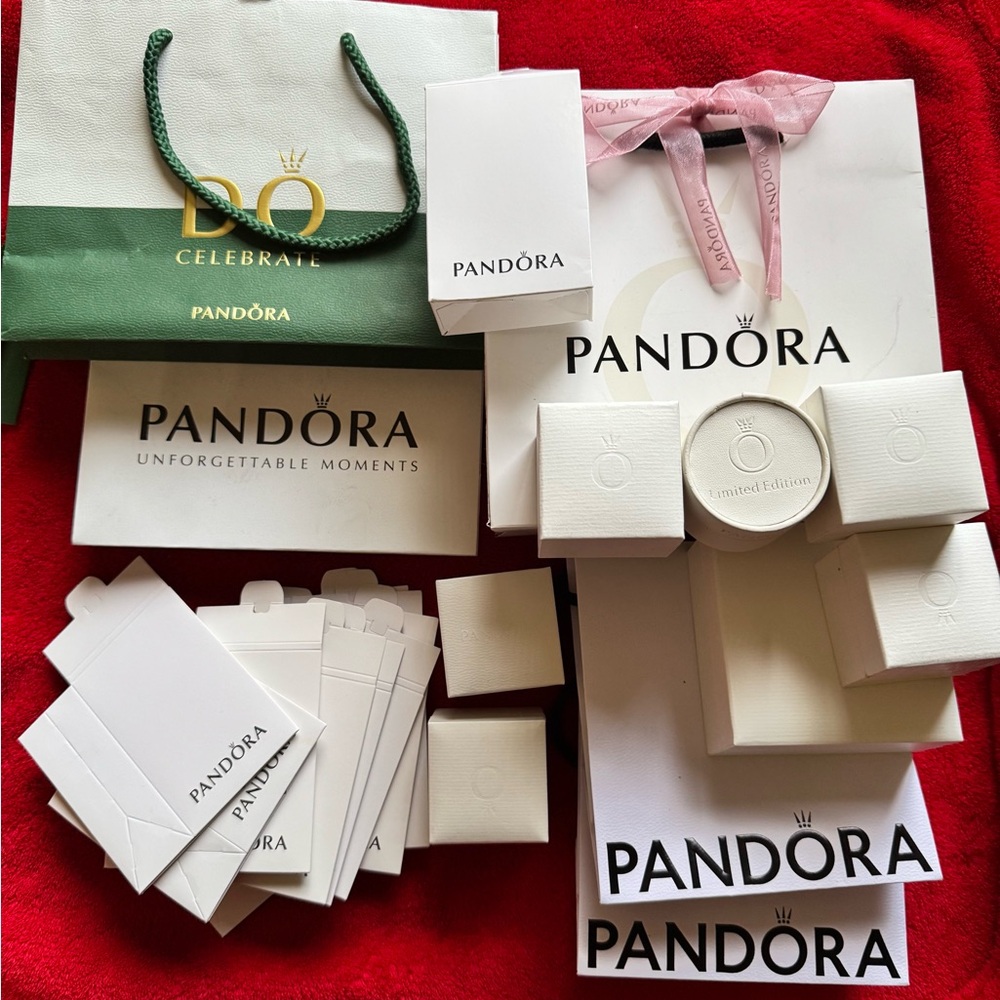 Pandora Elegant Gift Box and Bag Set